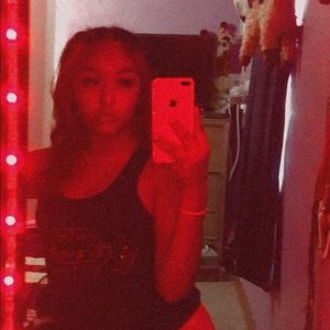 Meet your Posher, Sandi